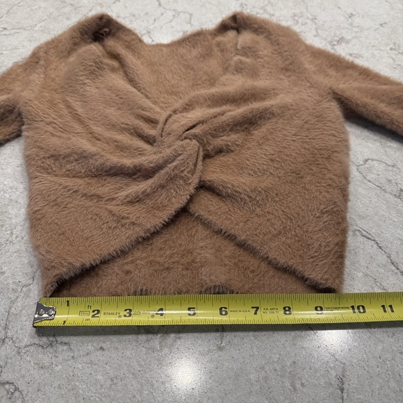 Aerie Fuzzy 4 Ever Reversible Twist Cropped Sweater in Cappuccino. Medium. NWT - Picture 11 of 13